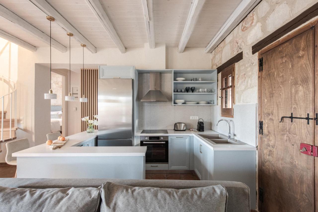 Viatzo Villas - Eclectic Villas With Heated Saltwater Pools Mouzákion 외부 사진
