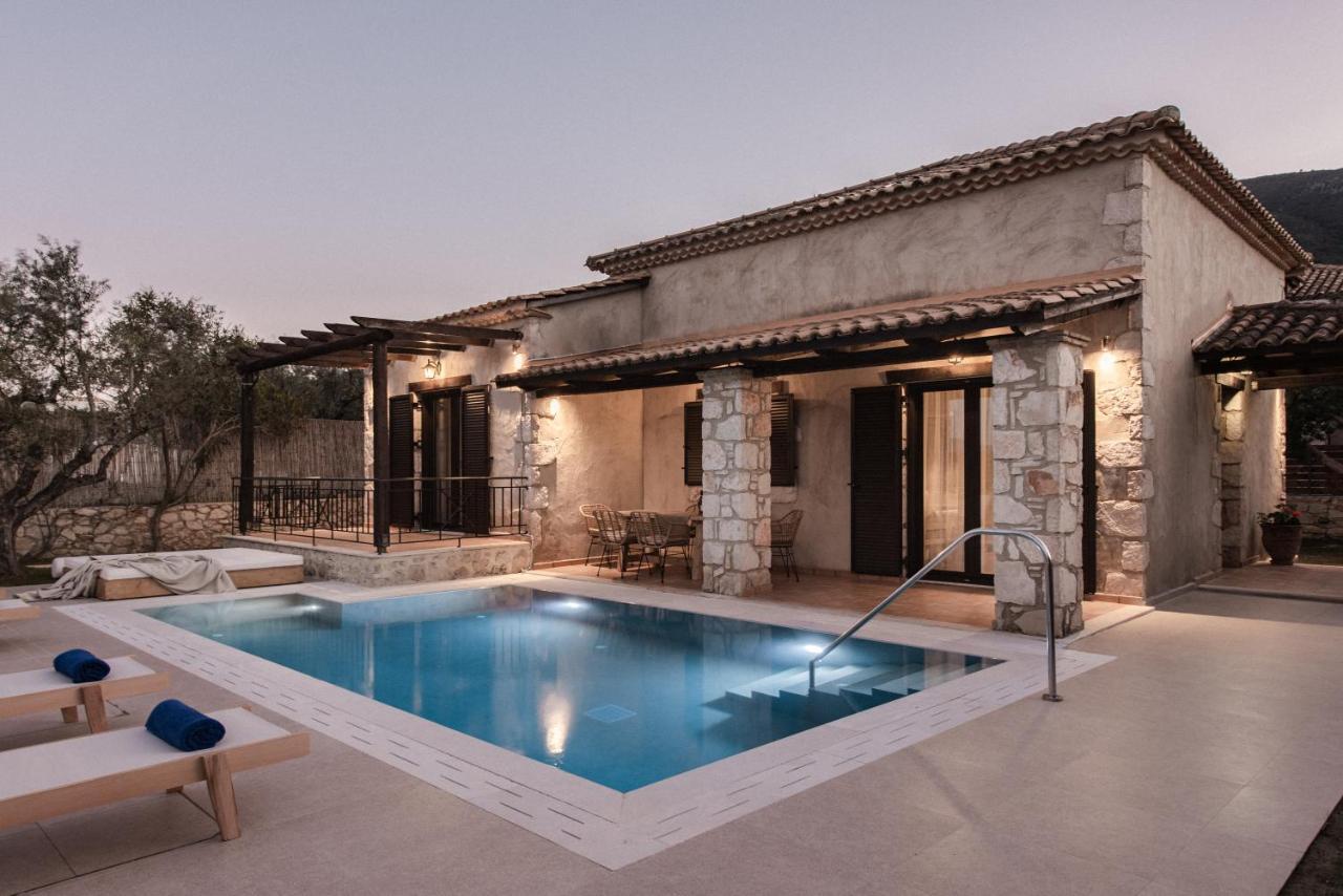 Viatzo Villas - Eclectic Villas With Heated Saltwater Pools Mouzákion 외부 사진
